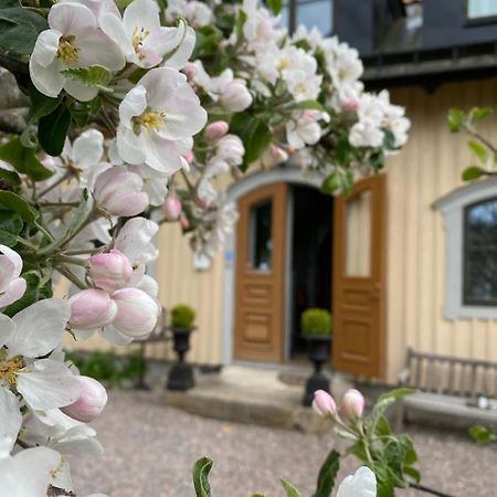 Runnvikens Pensionat Tystberga Kültér fotó